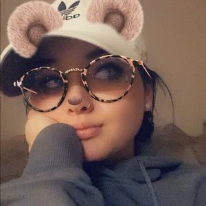 Meet your Posher, Haley